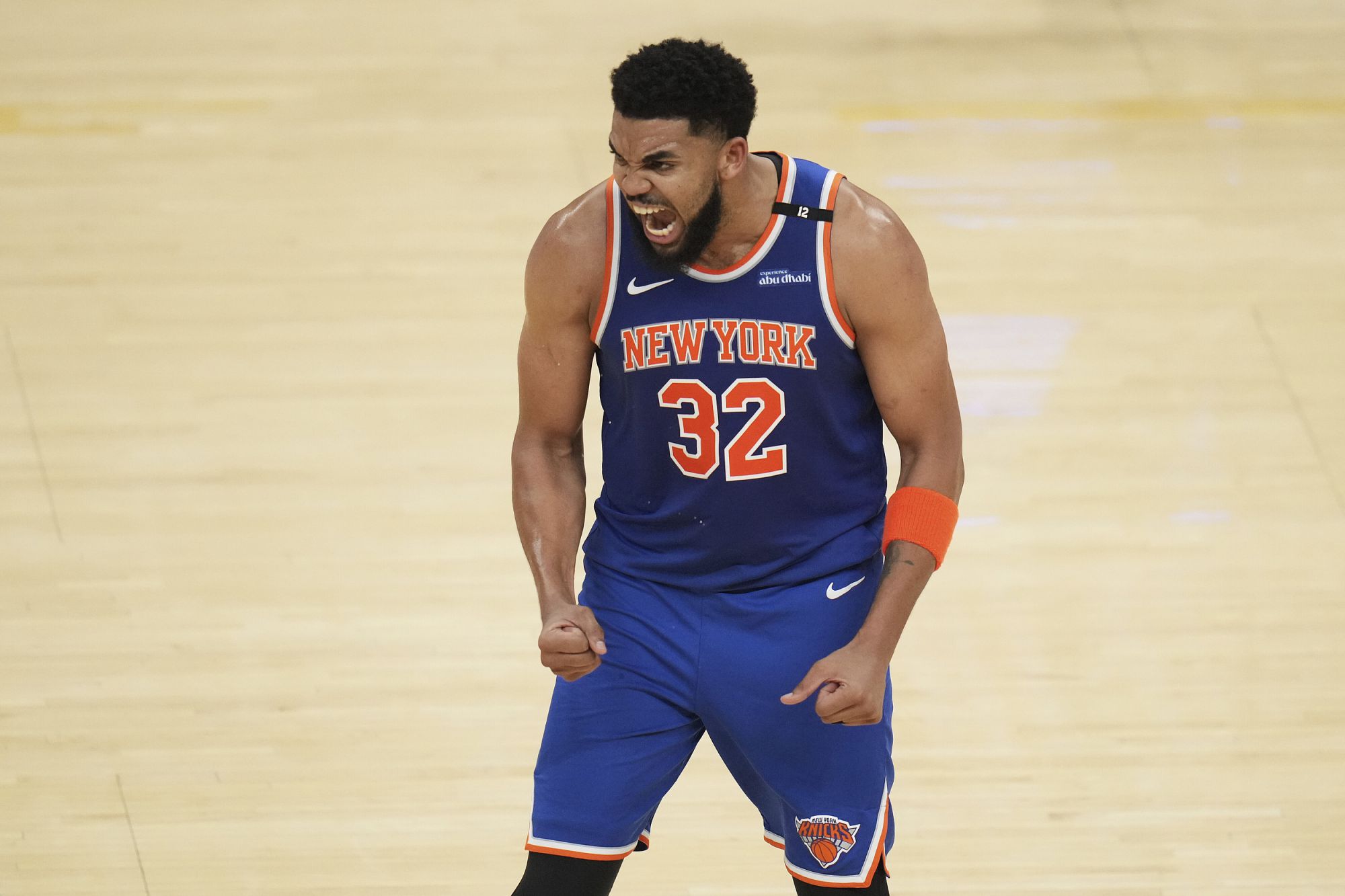 タウンズはハーフタイムで10得点、5リバウンド、3アシストを記録し、ニックスの選手で唯一2桁得点を記録した。